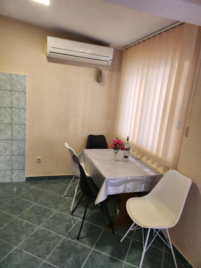 Apartman Gabriel Podgora Luaran gambar