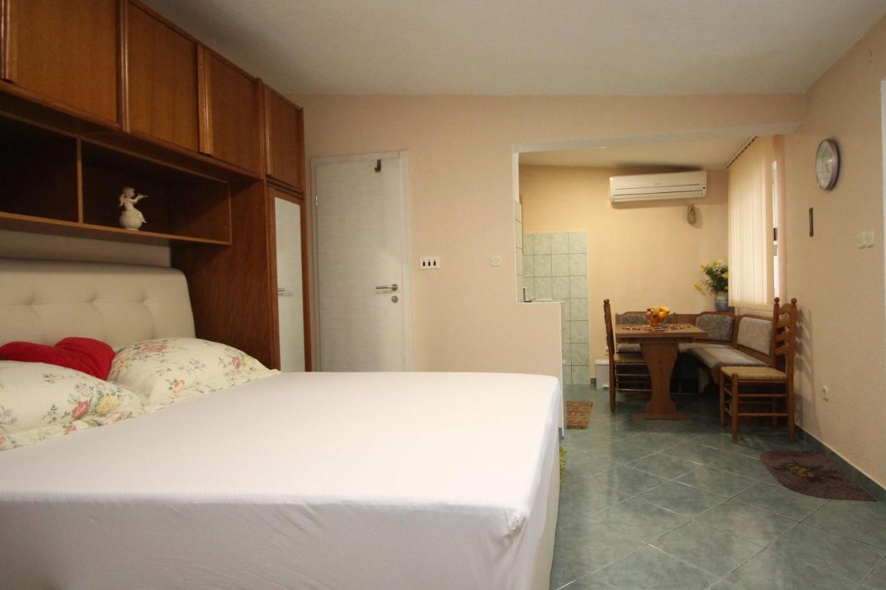 Apartman Gabriel Podgora Luaran gambar
