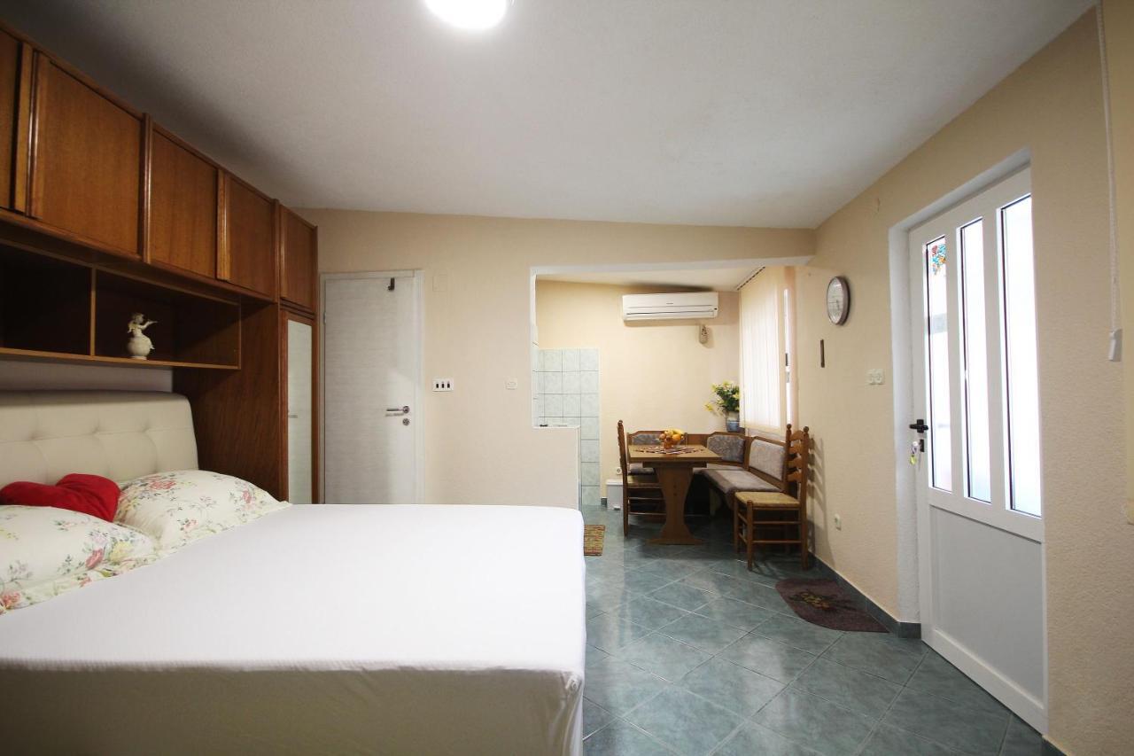 Apartman Gabriel Podgora Luaran gambar